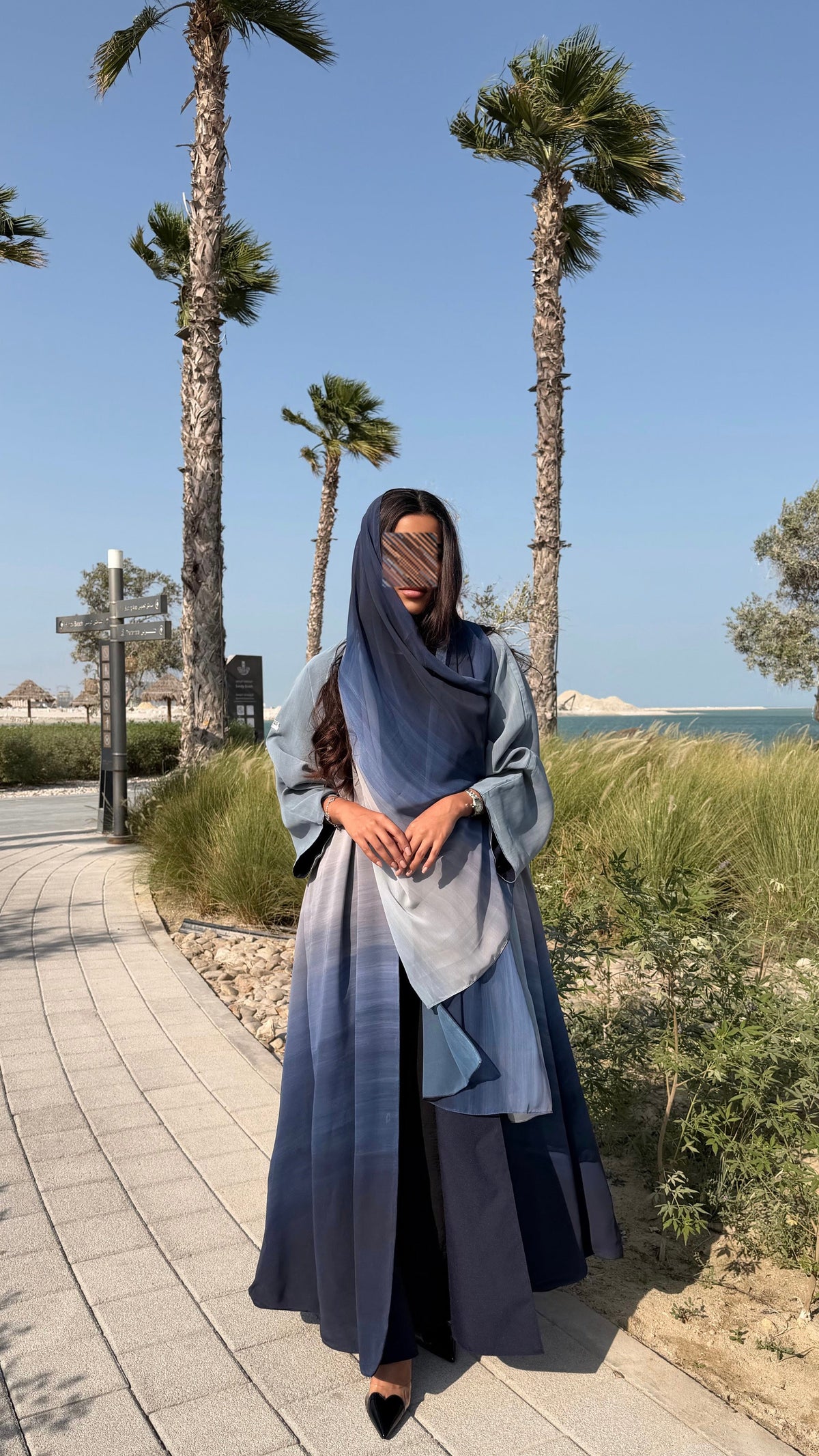 عبايه الغيمه (تنلبس من الجهتين)