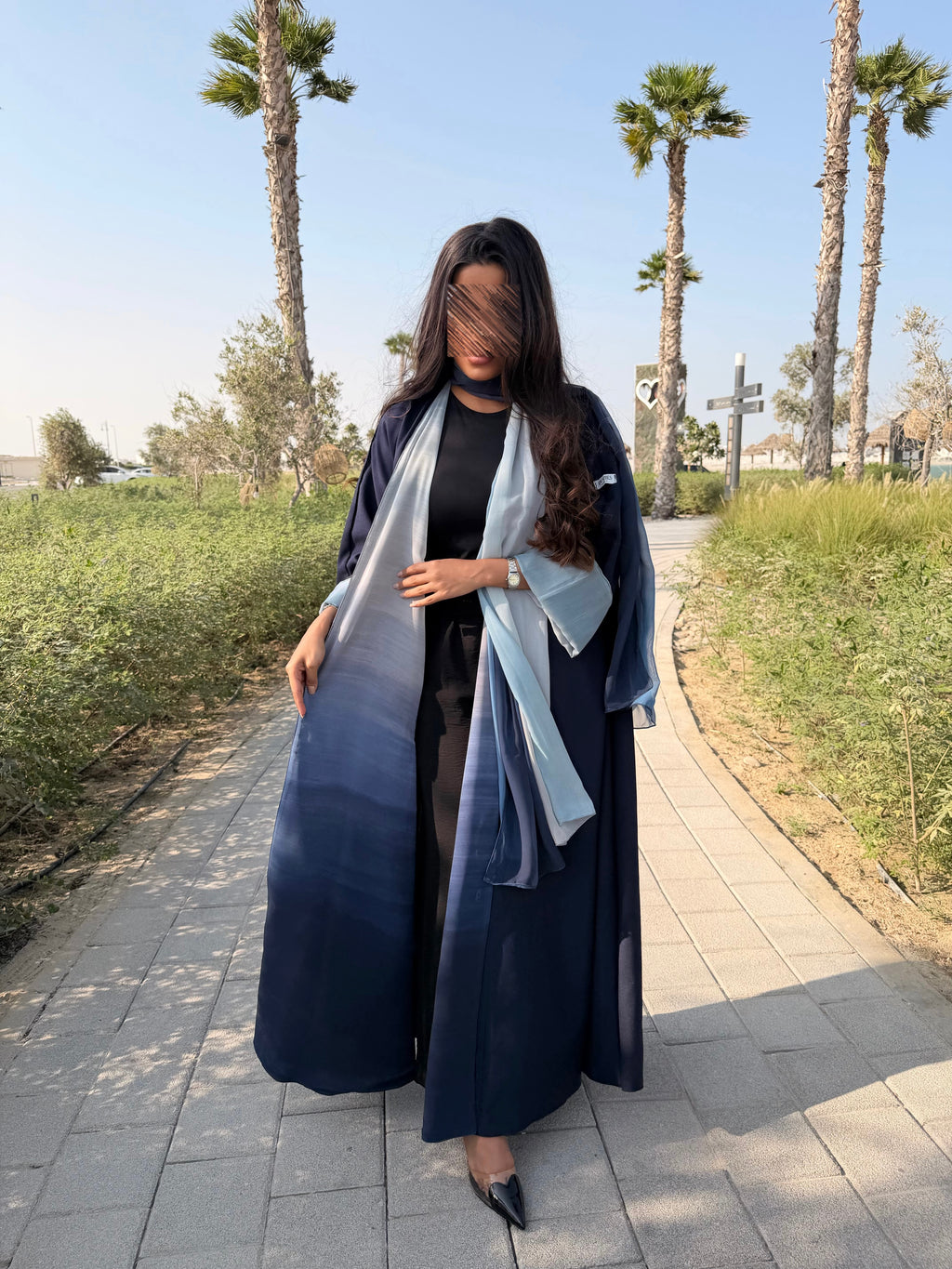 عبايه الغيمه (تنلبس من الجهتين)