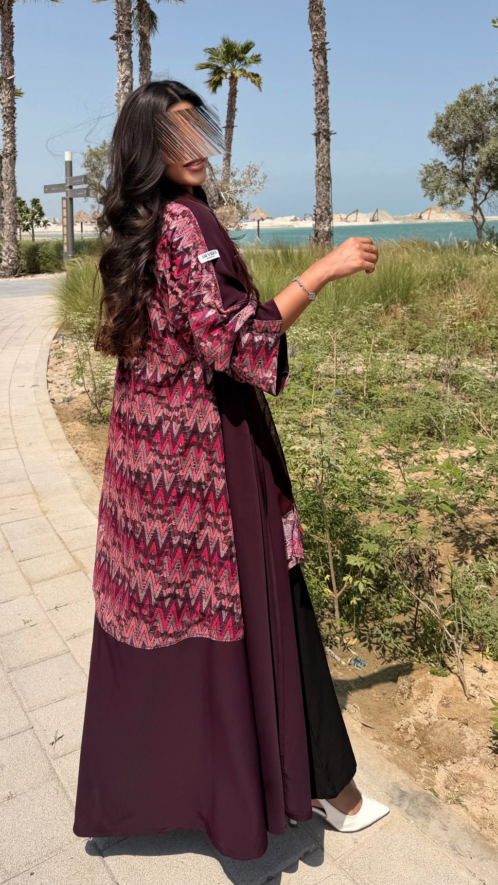 عبايه الرمانه
