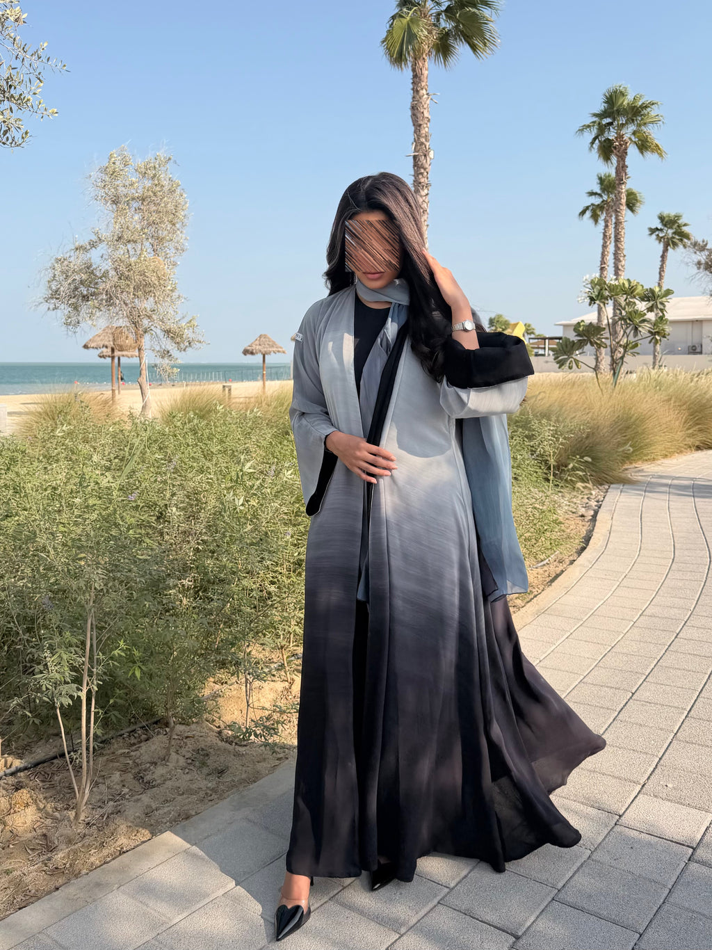 عبايه الغيمه (تنلبس من الجهتين)