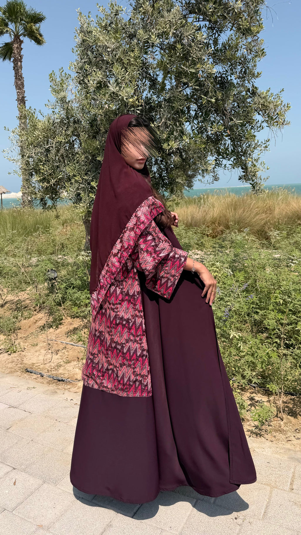 عبايه الرمانه