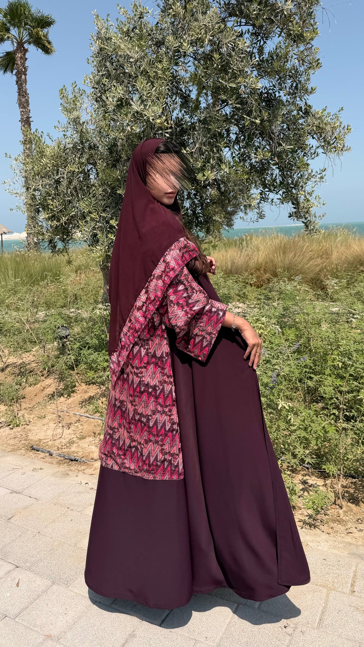 عبايه الرمانه