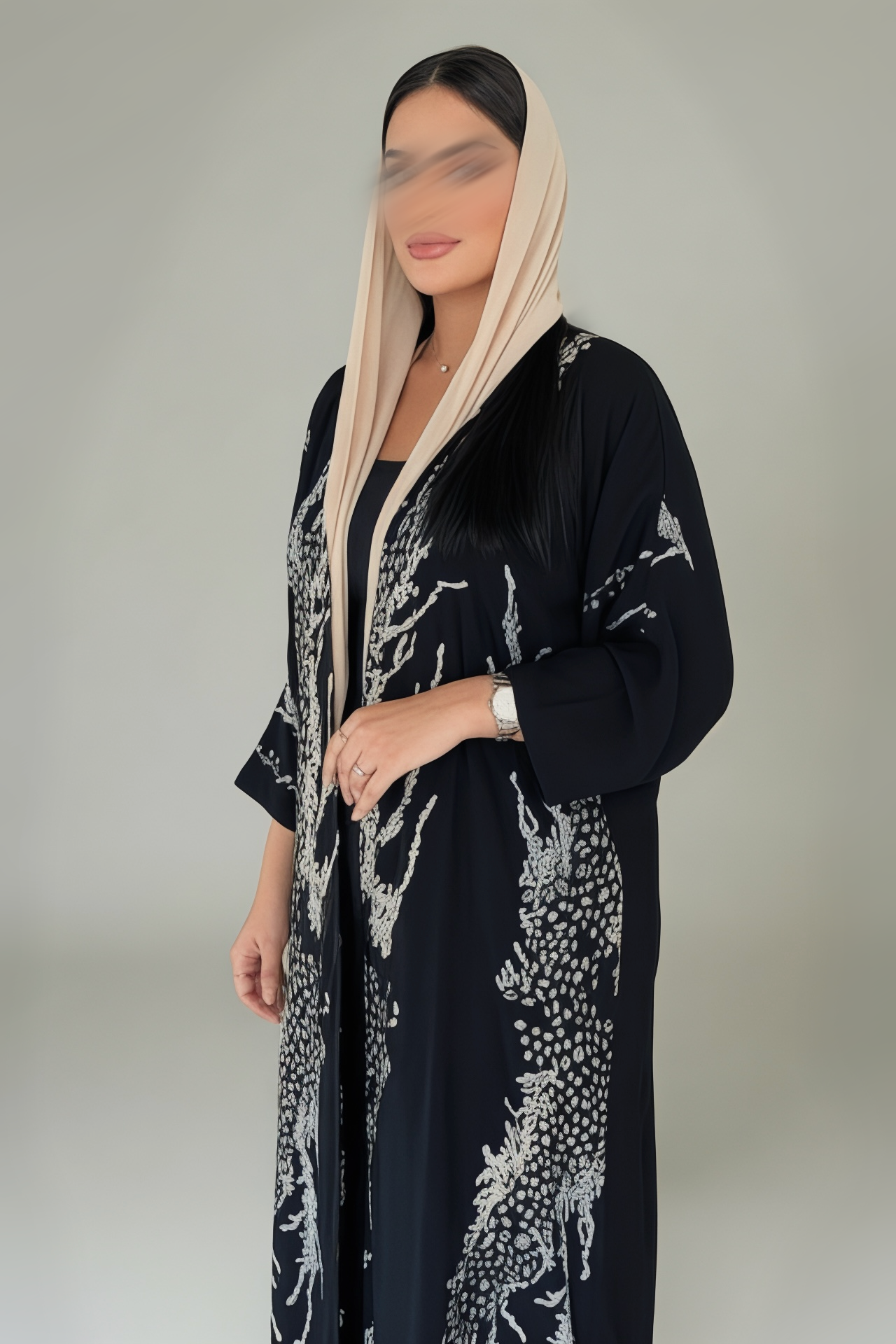 عبايه شيفون تطريز كمبيوتر فضي وذهبي