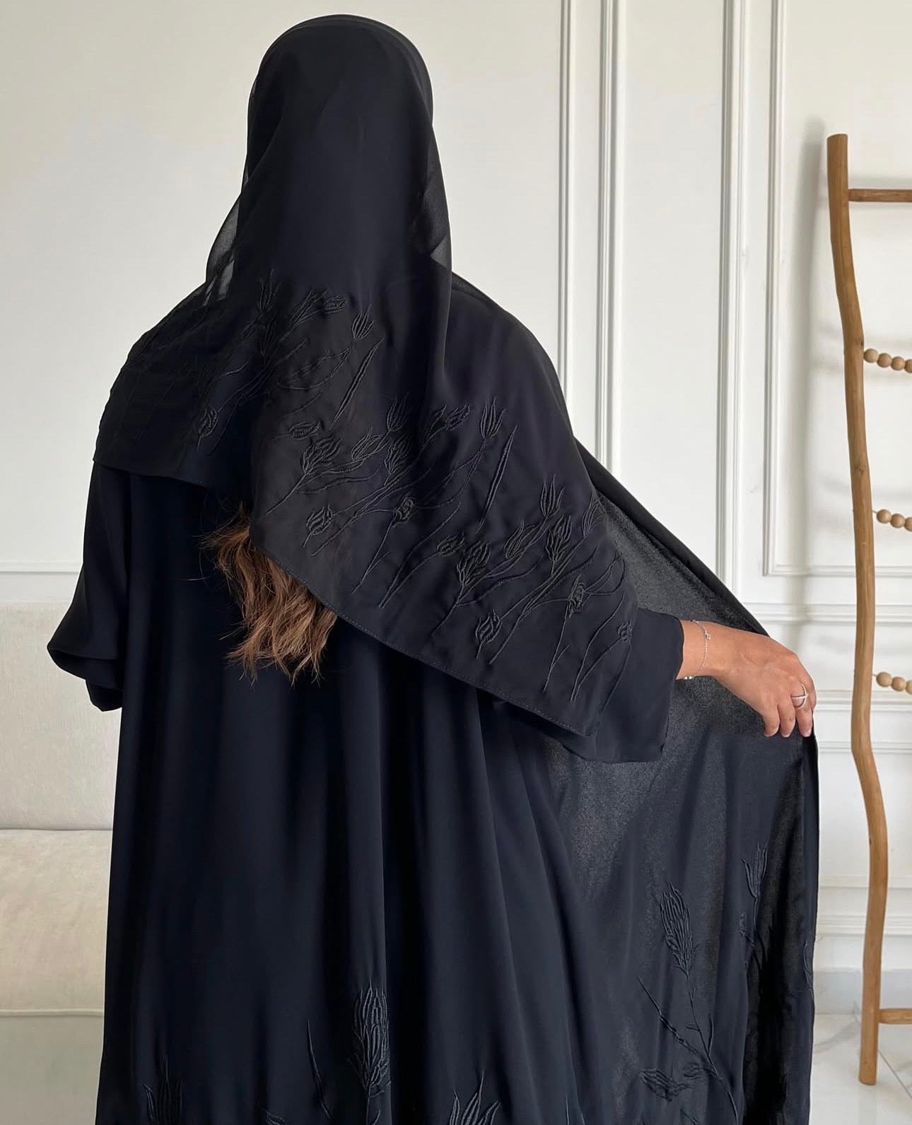 دبل شيفون تطريز اسود