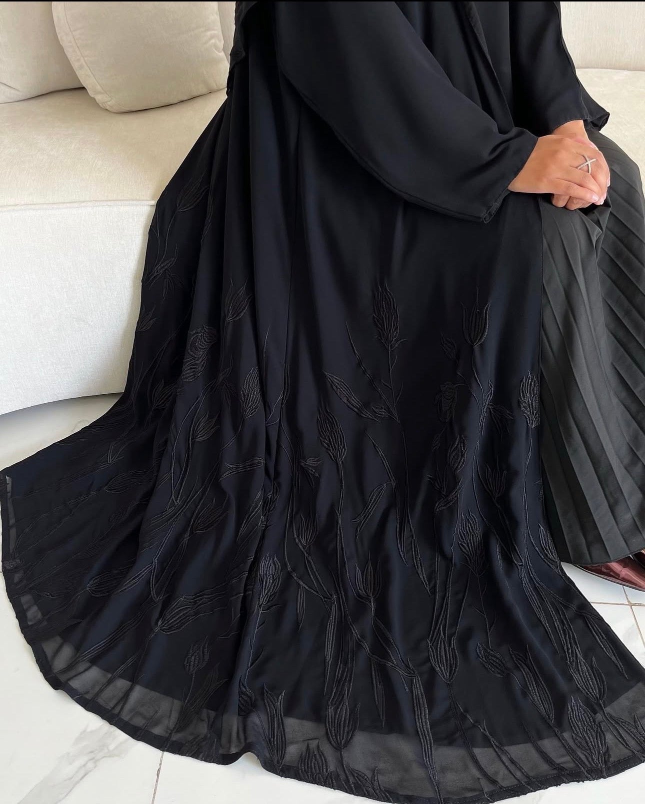 دبل شيفون تطريز اسود