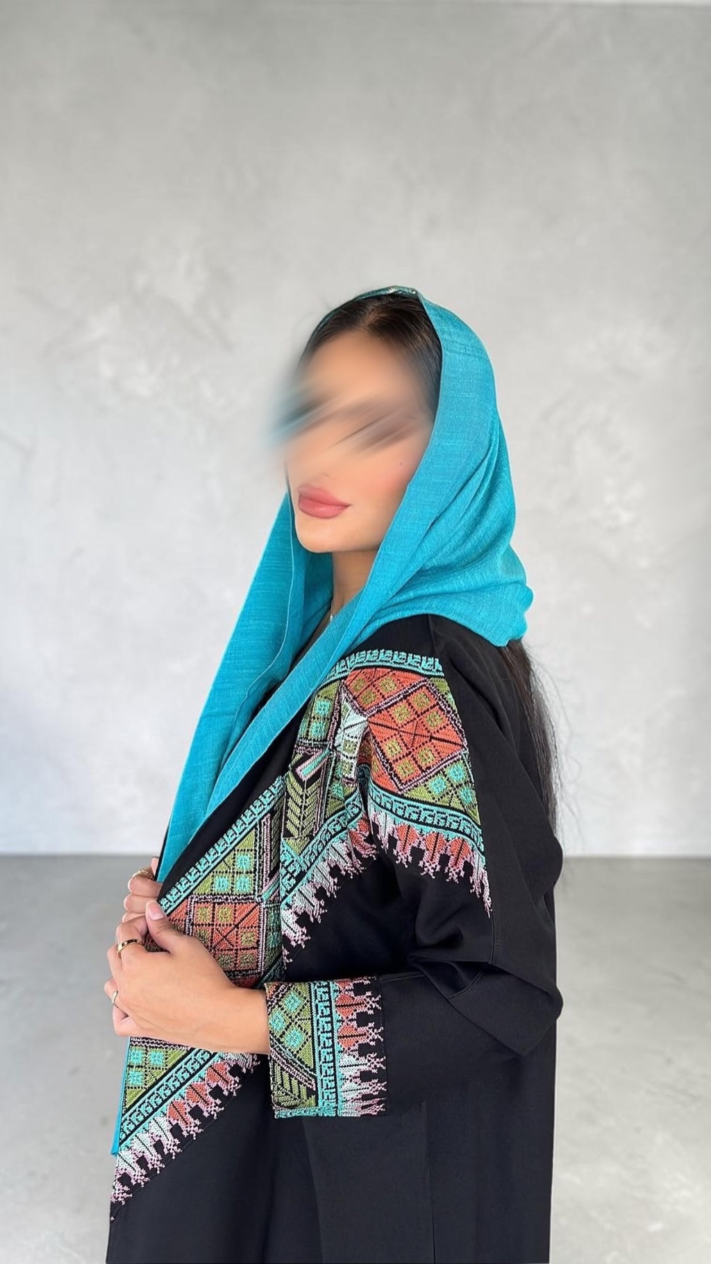 عبايه تطريز بحريني