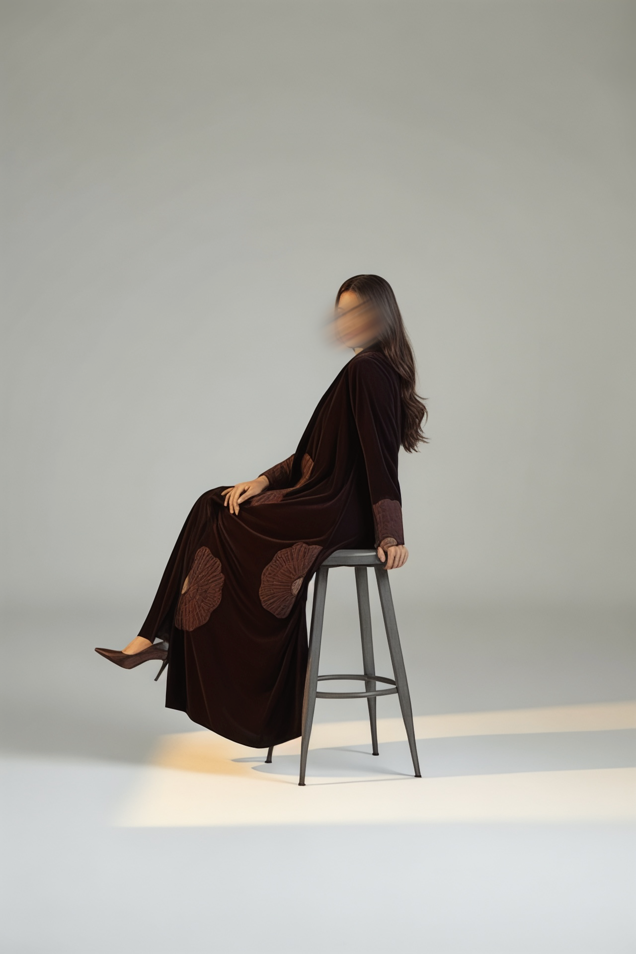 عبايه مخمل بني بنقشة الزهور المميزه