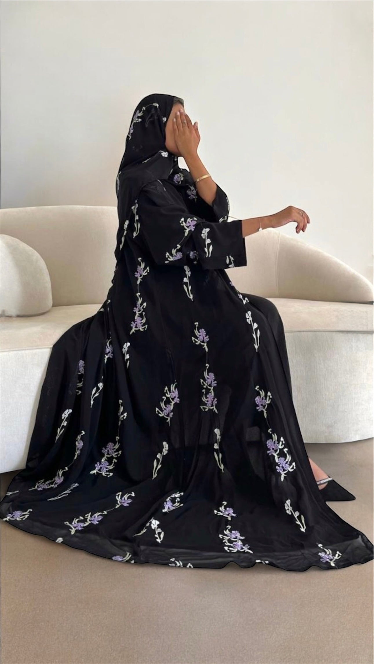 عبايه شيفون كلوش بتطريز ورود بنفسجيه