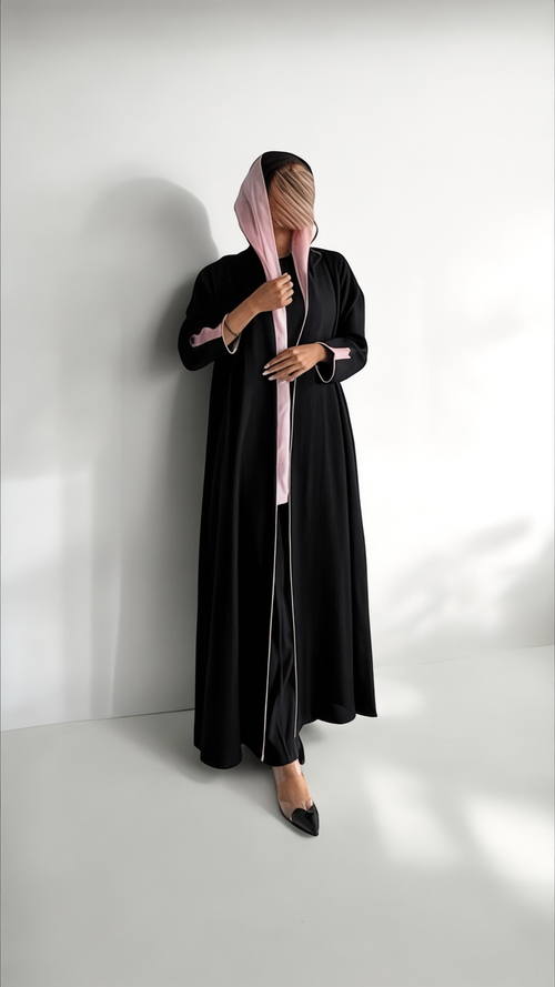 عباية بتصميم فاخر وتطريز خلفي مميز