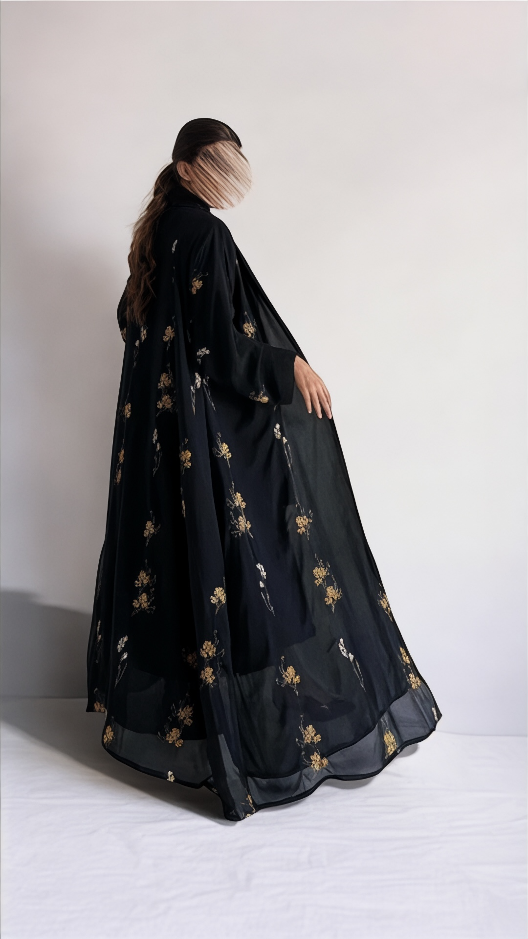 شيفون مطرز ورود صفرا - كلوش