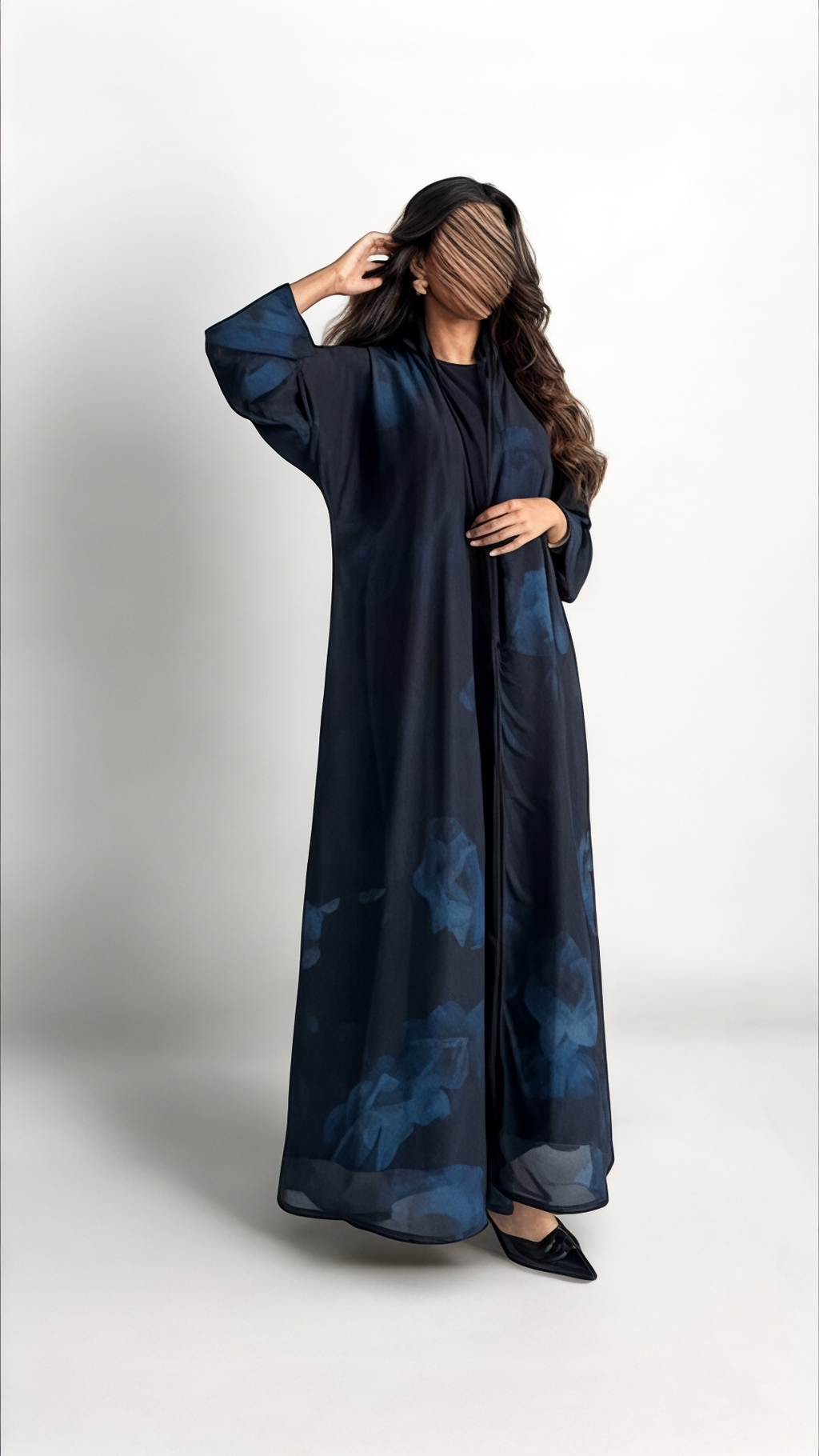 عبايه شيفون مطبوع ورود زرقاء