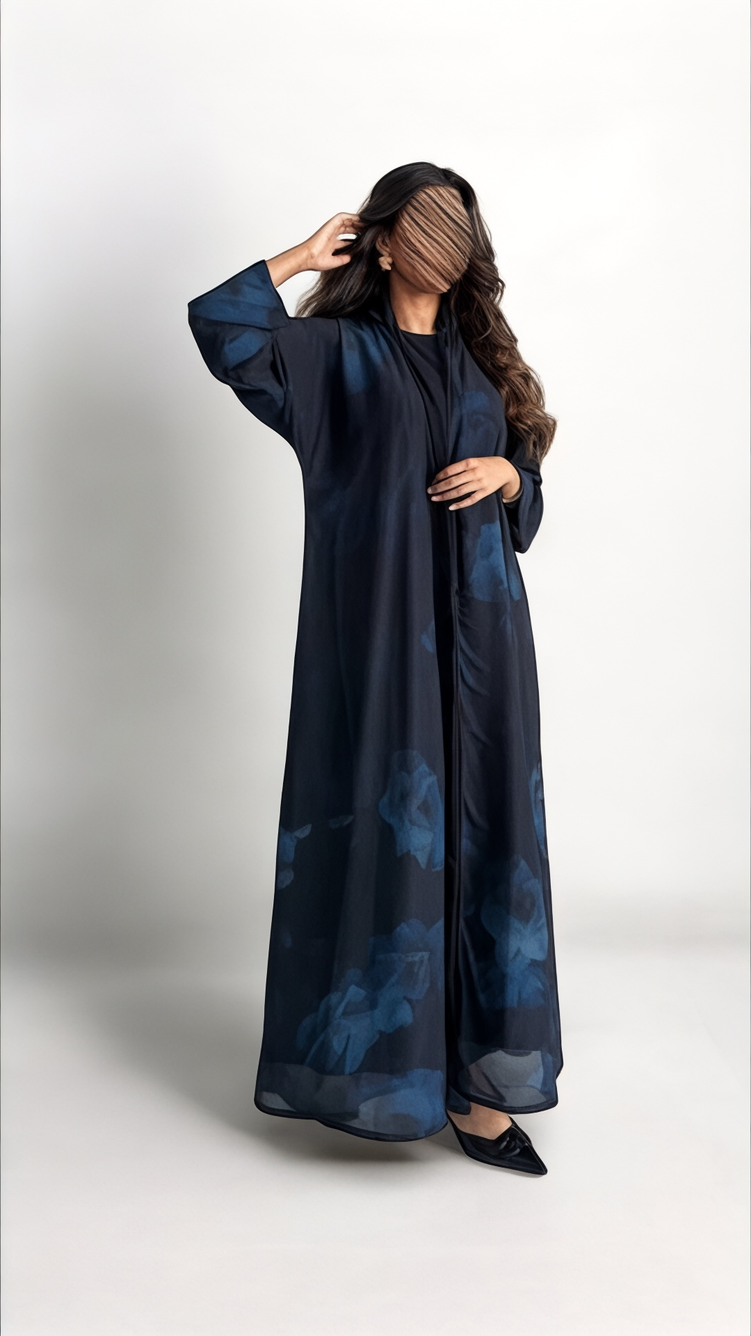 عبايه شيفون مطبوع ورود زرقاء