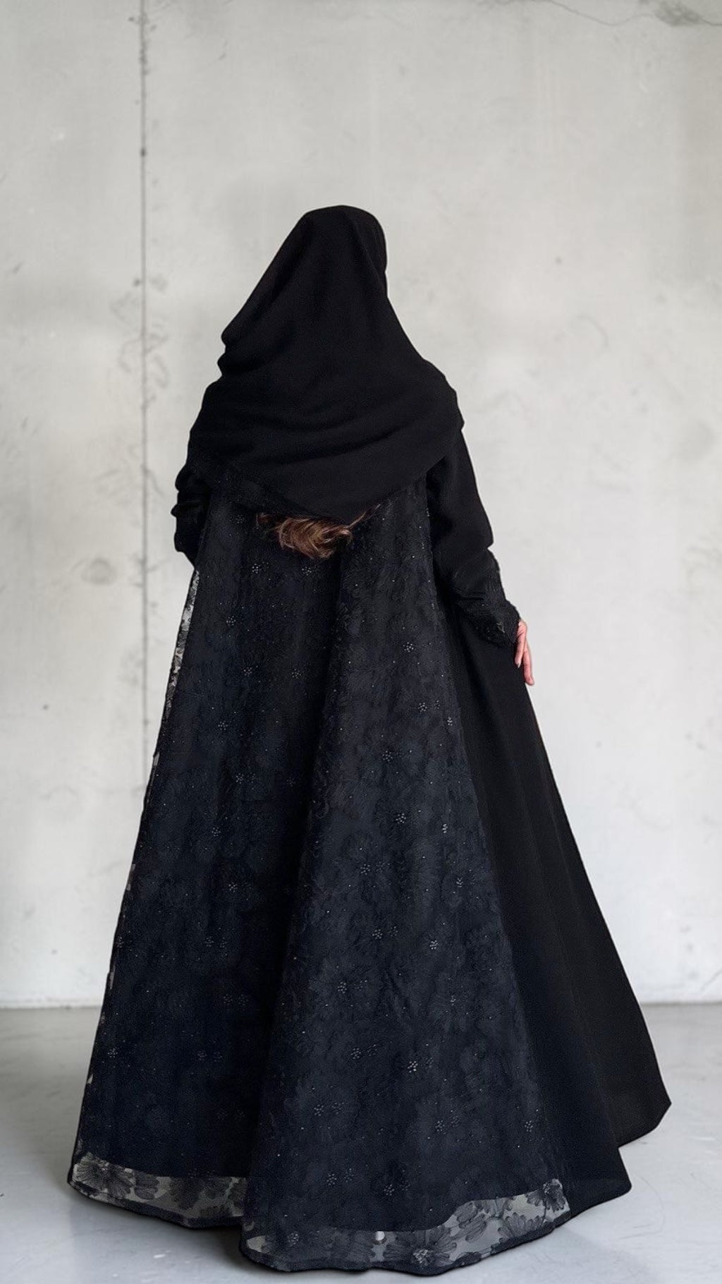 عبايه بورود بارزه ولمعه لولو