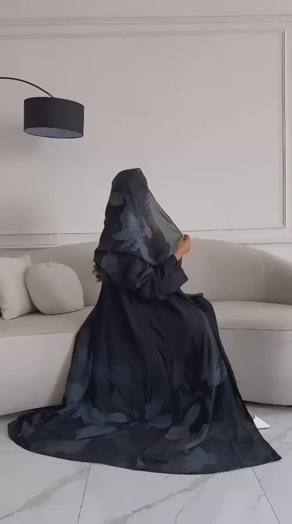 عبايه شيفون مطبوع كحلي