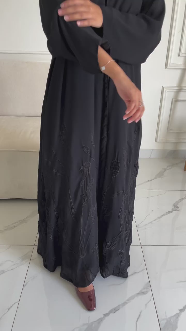 دبل شيفون تطريز اسود