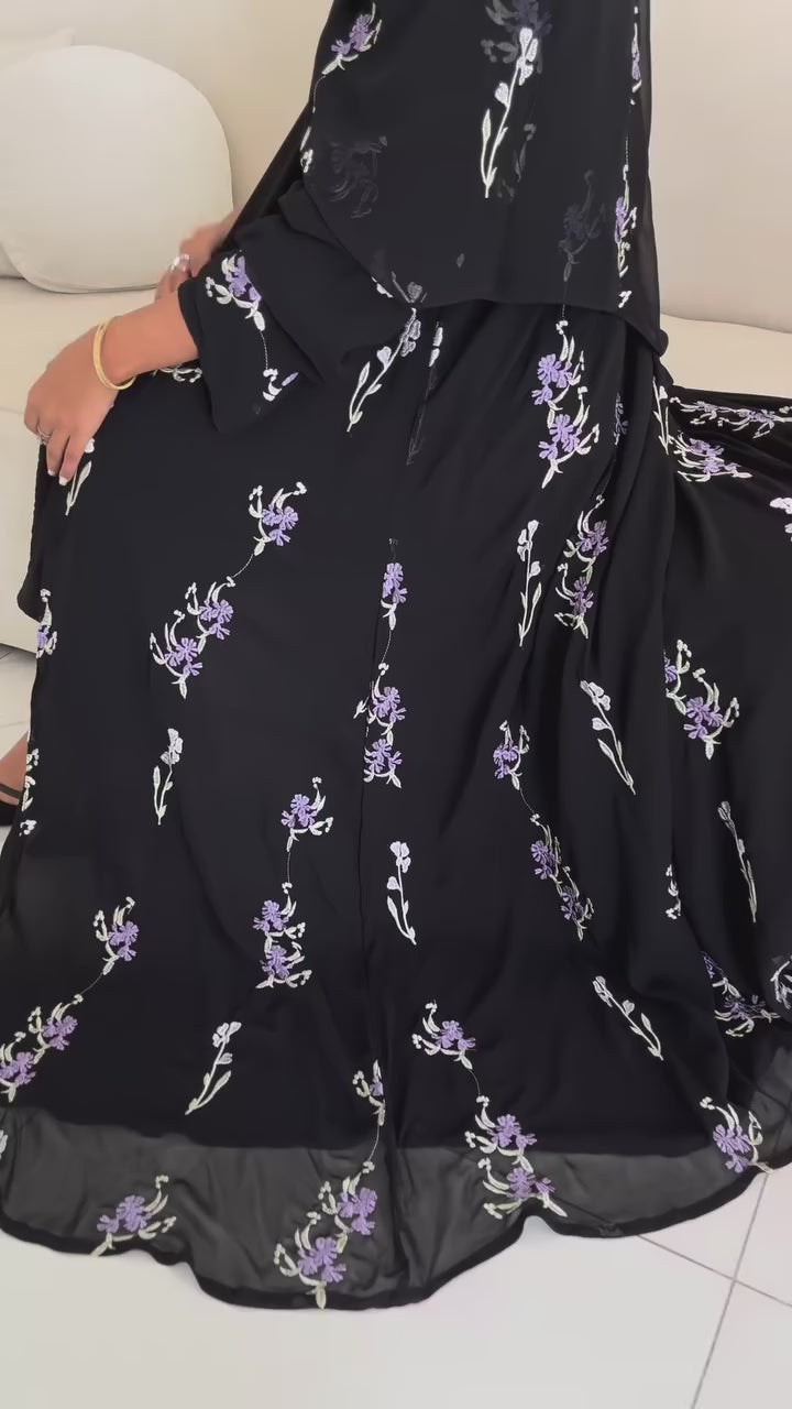 عبايه شيفون كلوش بتطريز ورود بنفسجيه