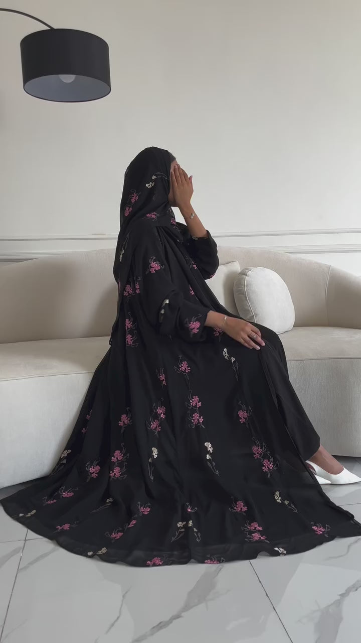 عبايه شيفون بتطريز كامل