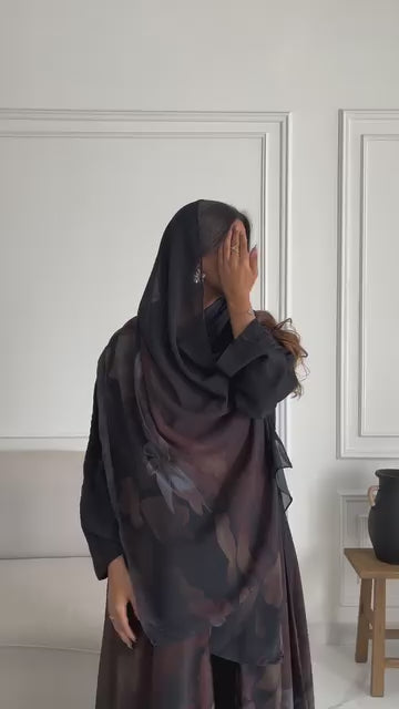 عبايه شيفون مطبوع ورود بنيه