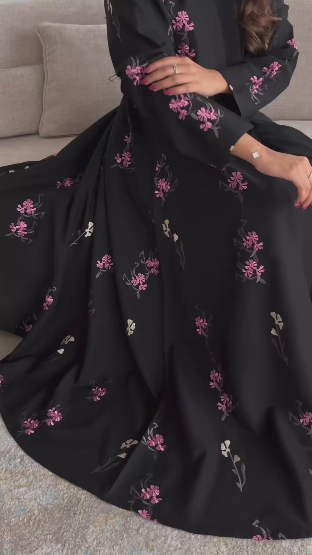 عبايه فتنة الورد
