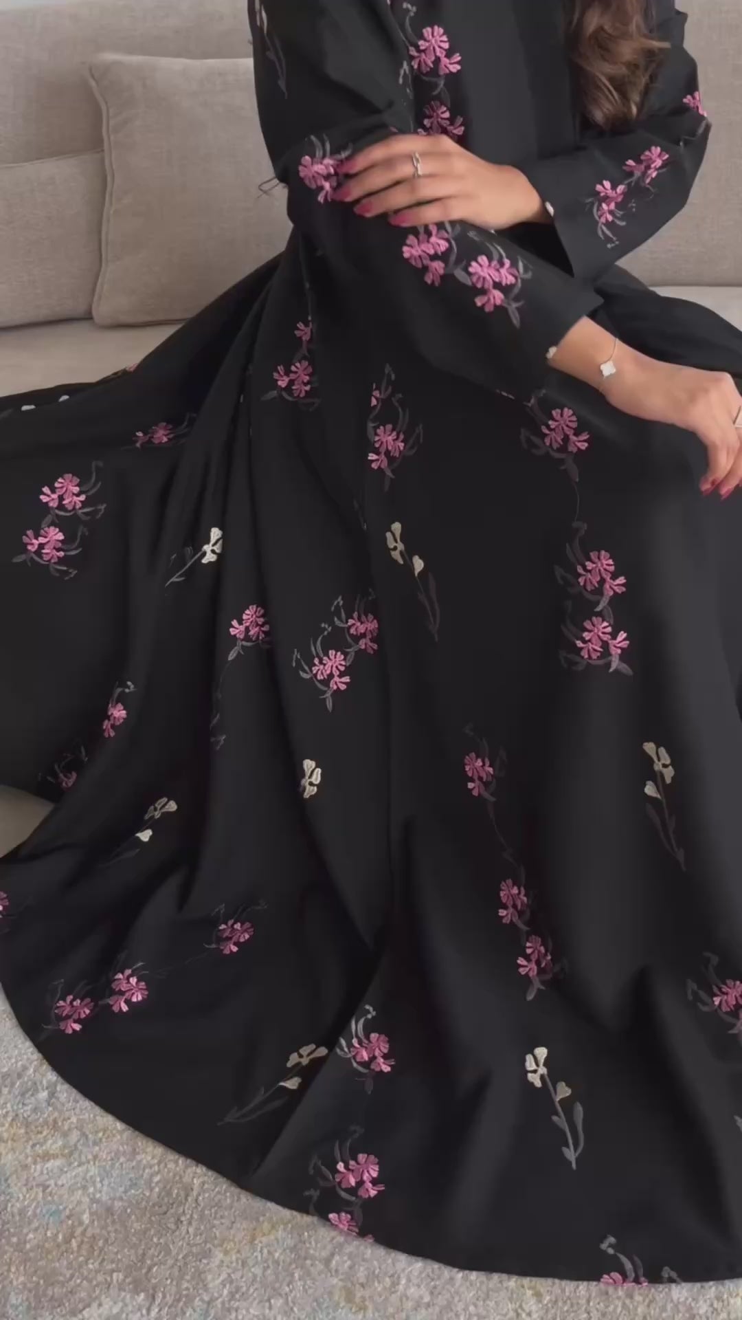 عبايه فتنة الورد